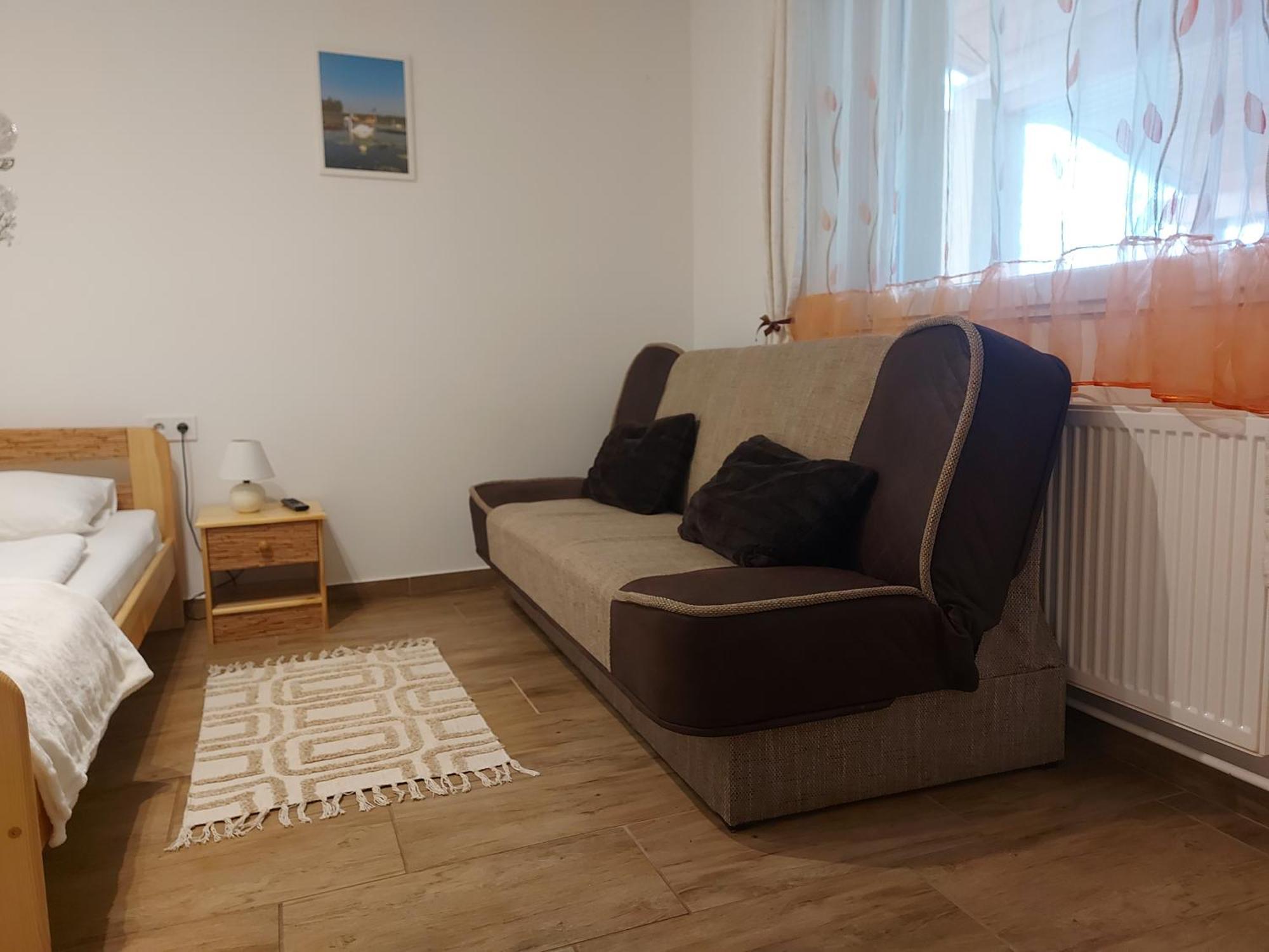 Potyka Apartman Tiszafured Exterior photo