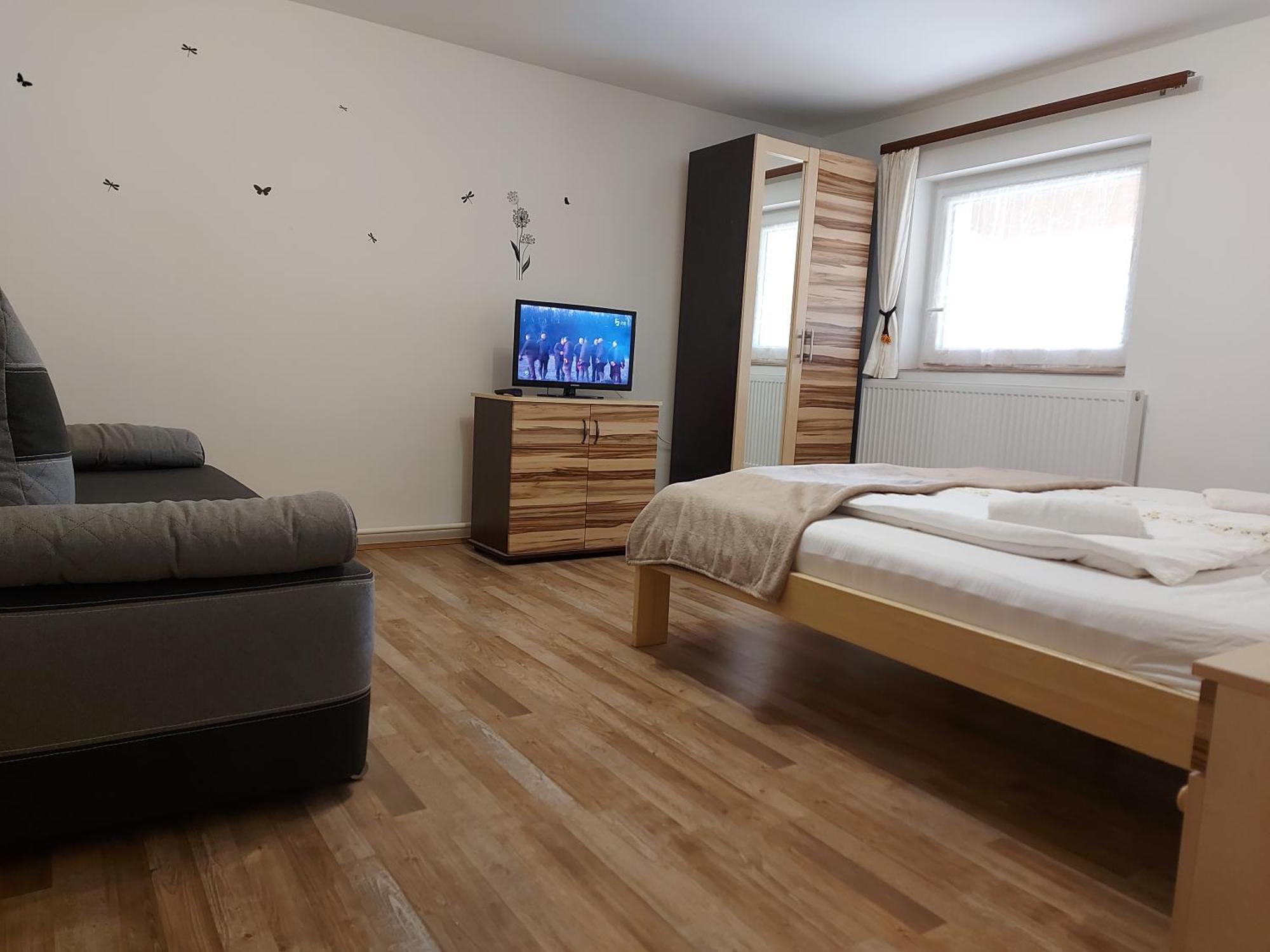 Potyka Apartman Tiszafured Exterior photo