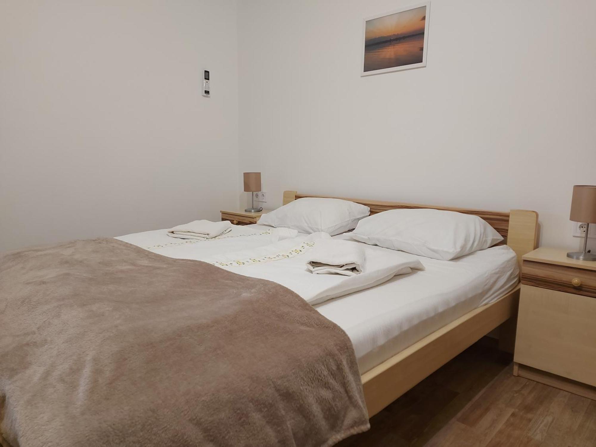 Potyka Apartman Tiszafured Exterior photo